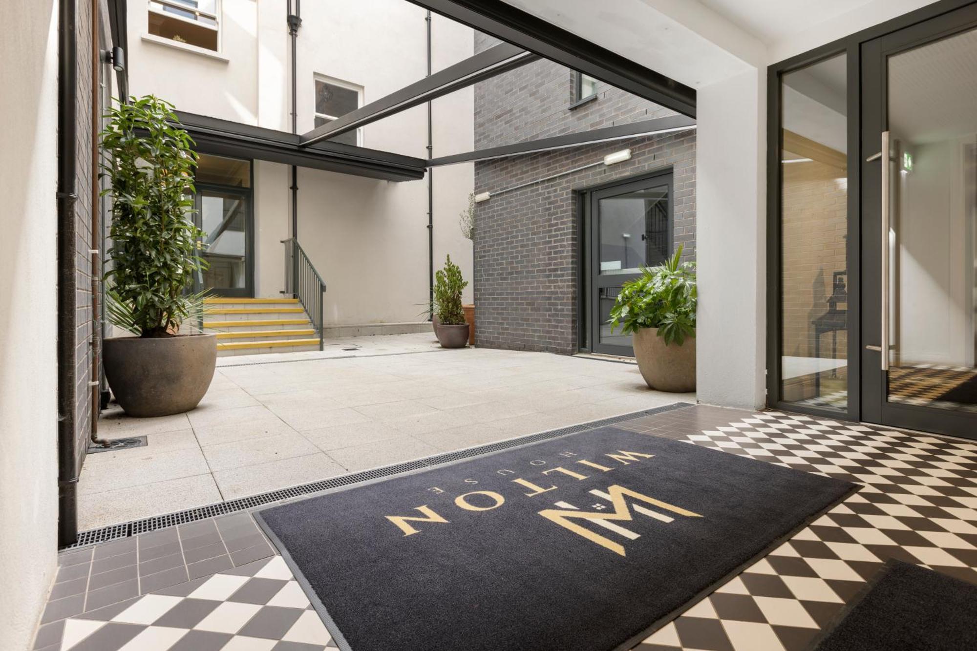Wilton House Apartment เบลฟาสต์ ภายนอก รูปภาพ